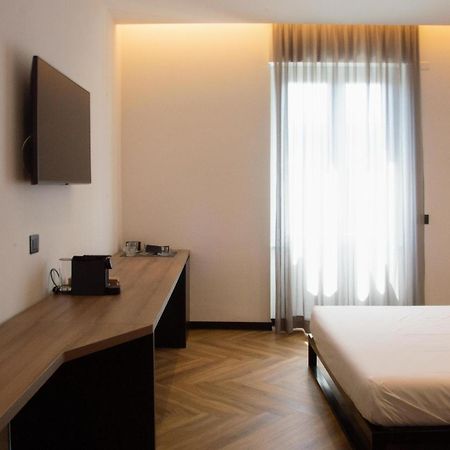 Adriatic Luxury Suites Pescara Bagian luar foto