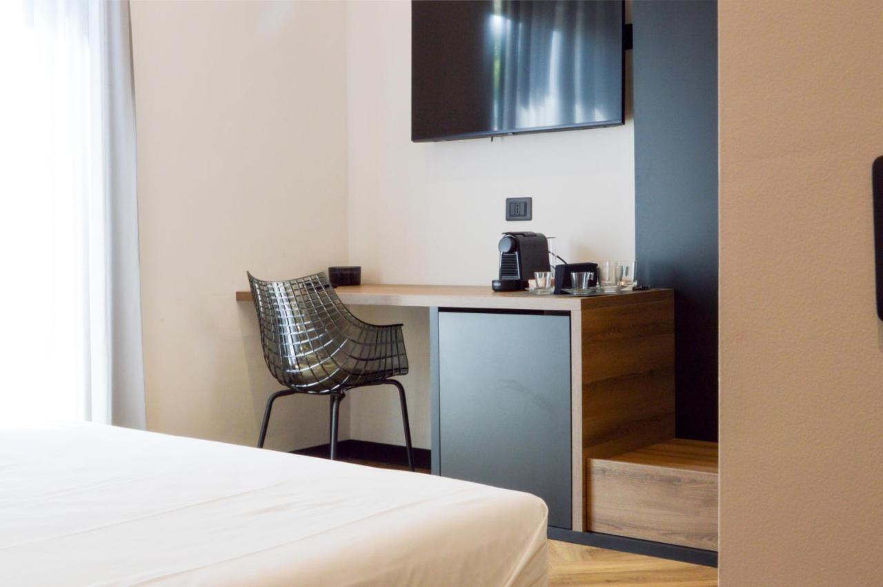 Adriatic Luxury Suites Pescara Bagian luar foto