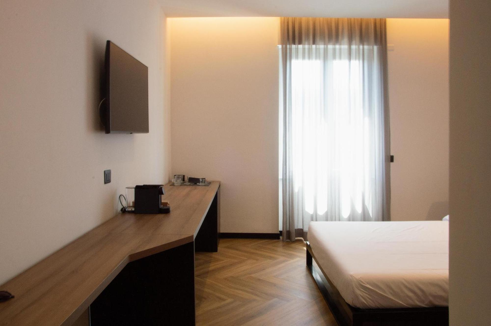 Adriatic Luxury Suites Pescara Bagian luar foto